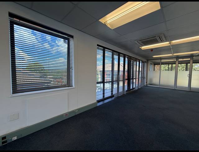 260M² OFFICE TO LET IN BEDFORDVIEW
